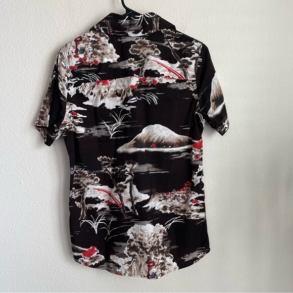 PERCIVAL Short Sleeve Japan Island Button Down Shirt - Picture 3 of 5